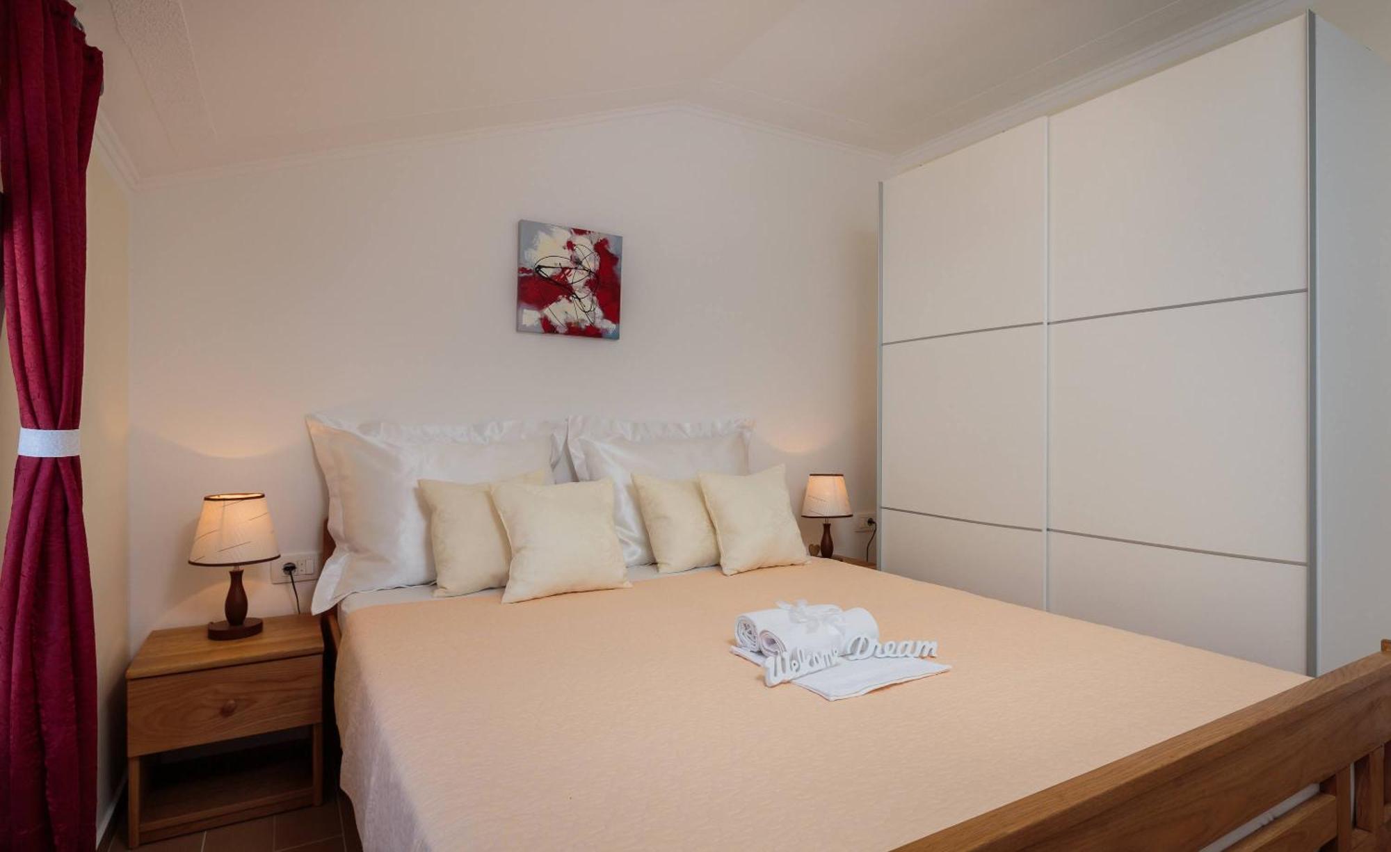 Apartment Krzelj Трогир Экстерьер фото