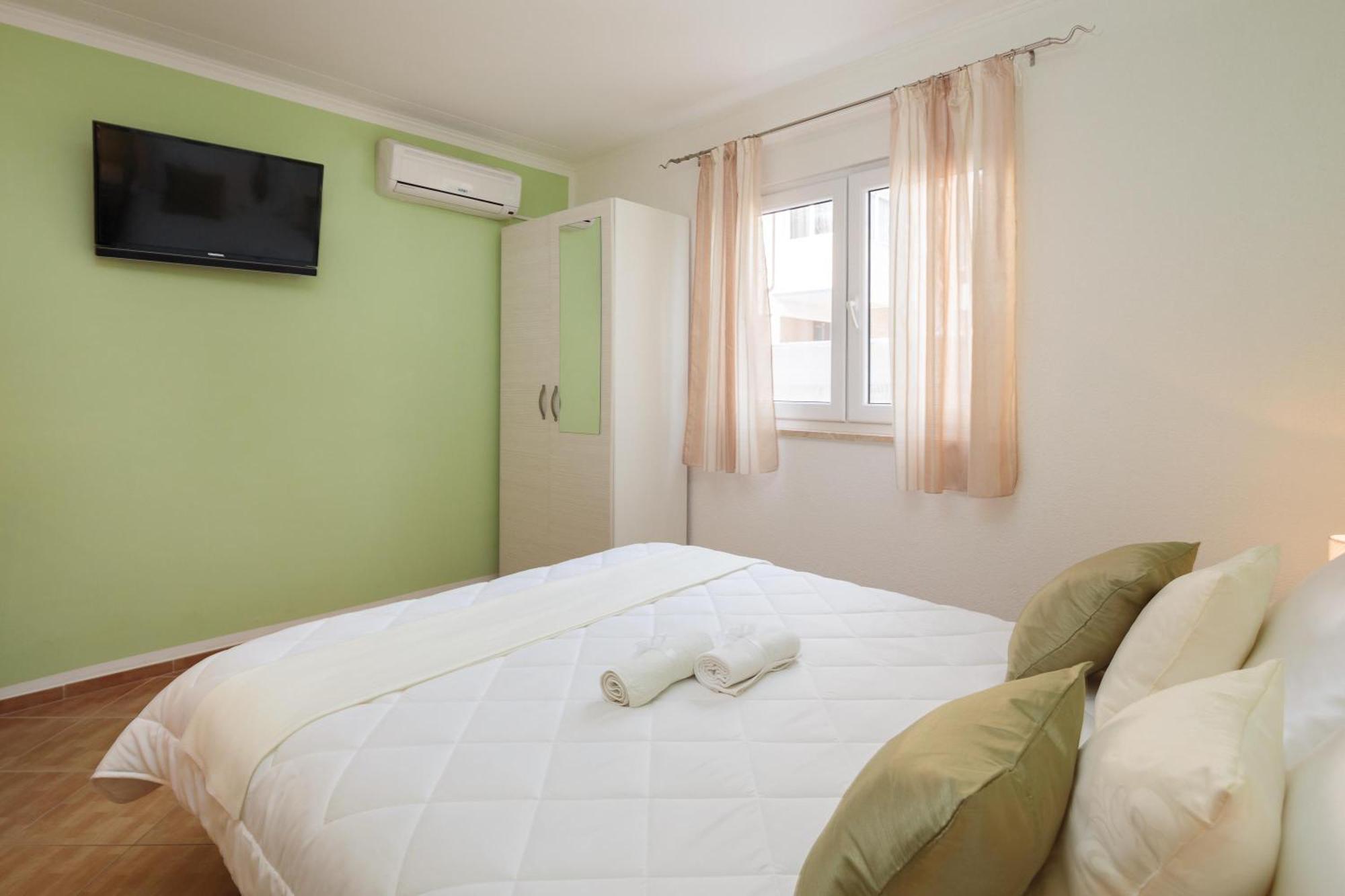Apartment Krzelj Трогир Экстерьер фото