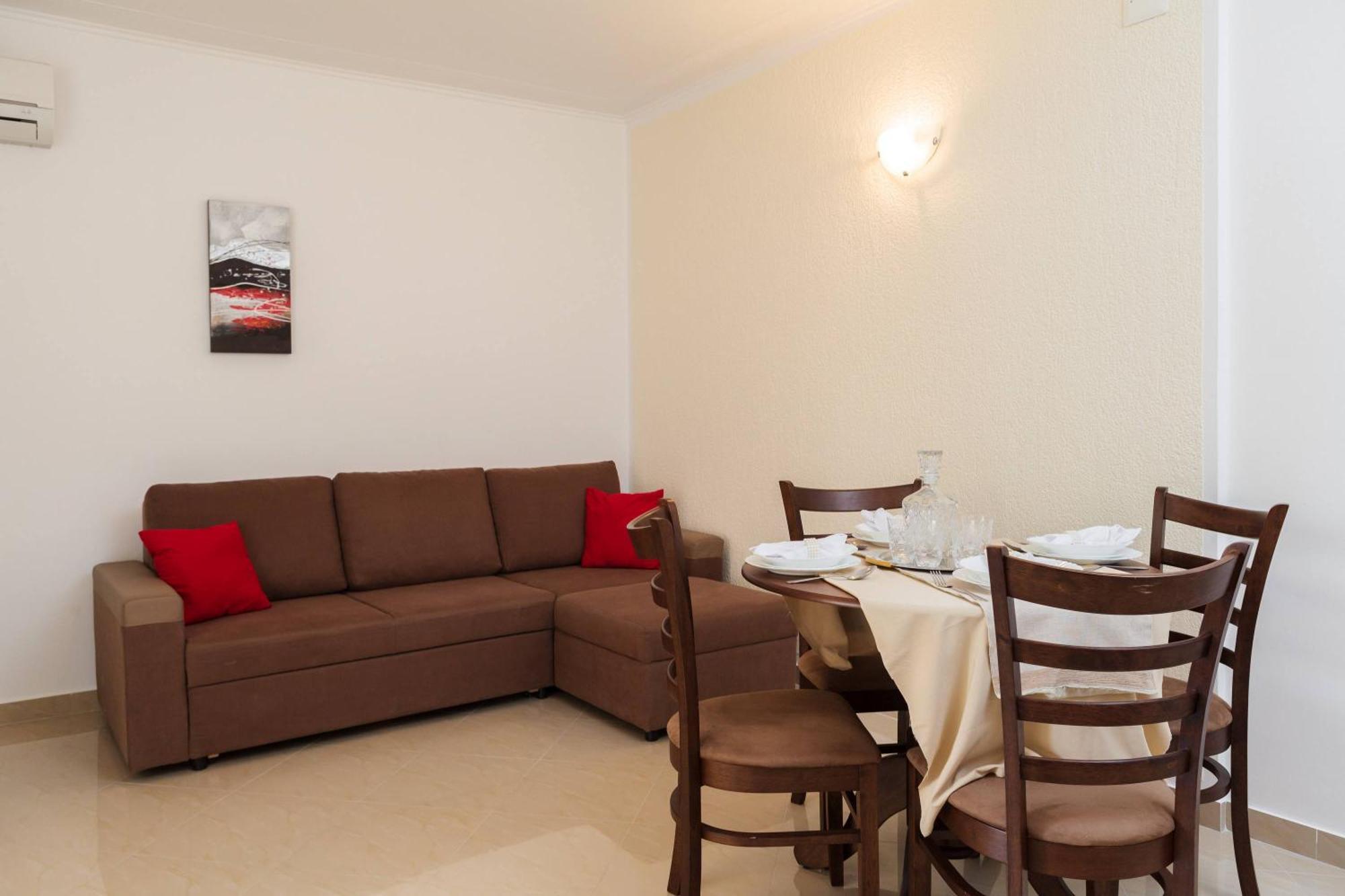 Apartment Krzelj Трогир Экстерьер фото
