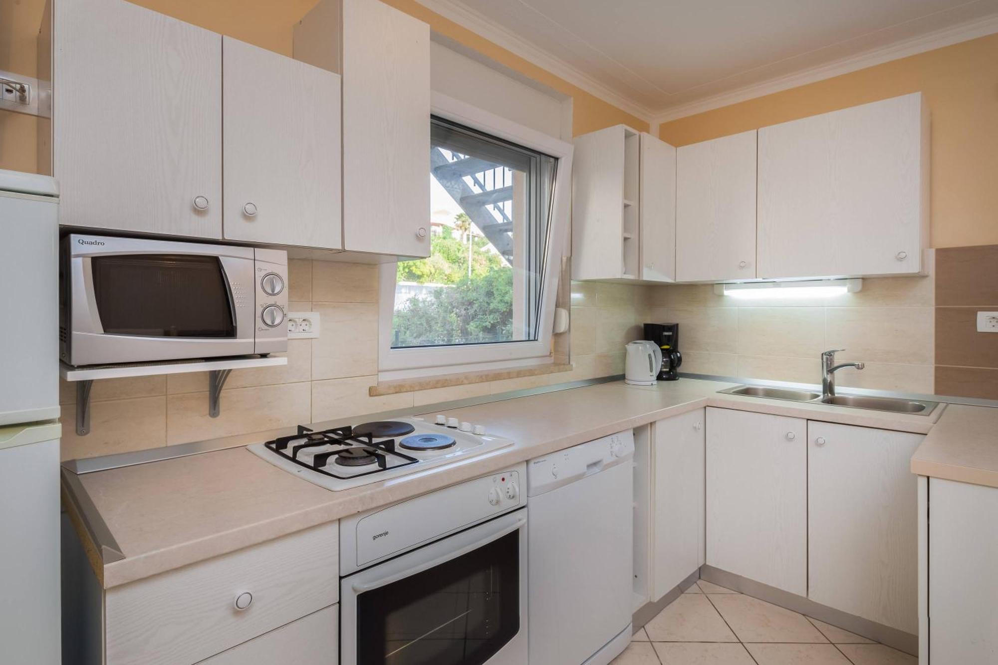 Apartment Krzelj Трогир Экстерьер фото