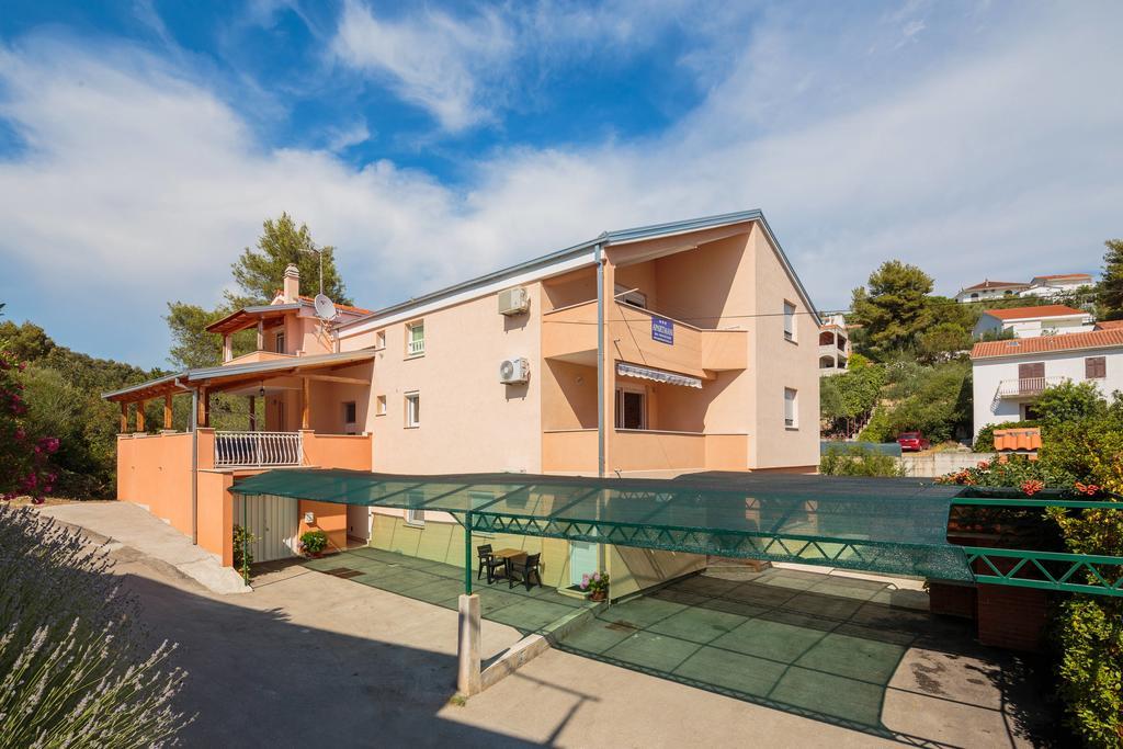 Apartment Krzelj Трогир Экстерьер фото